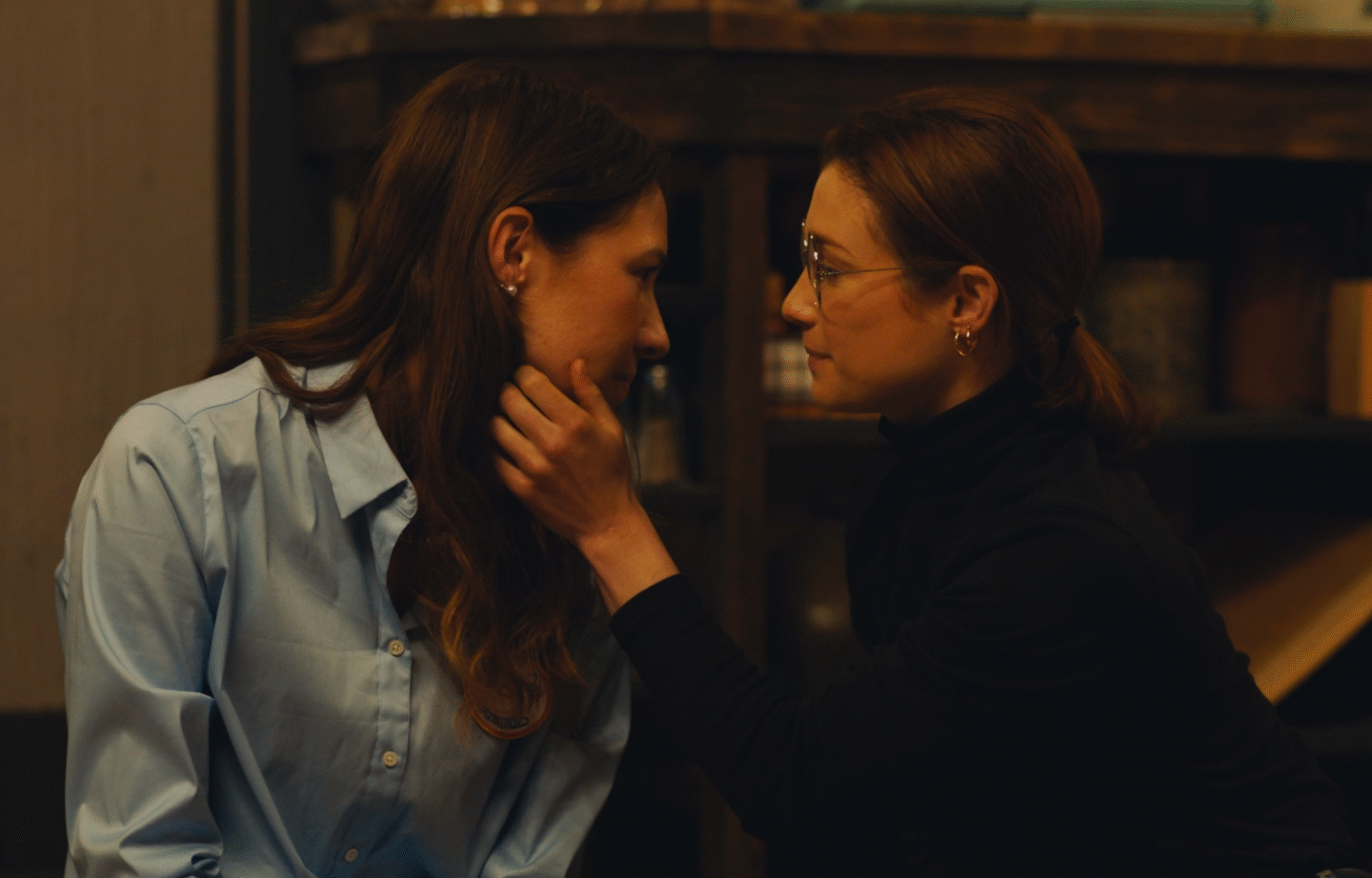 two women looking at each other