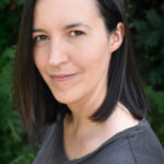 portrait-of-author-beth-lewis