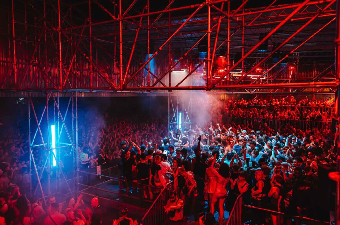 Body Movements. Photo by @khromacollective @siennalorrinegray